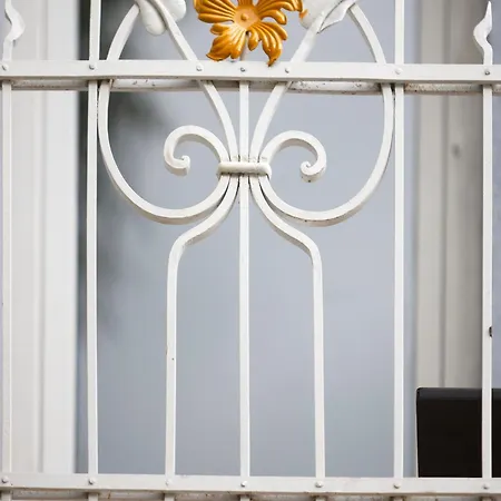 Tsaribrod Design شقة فارنا