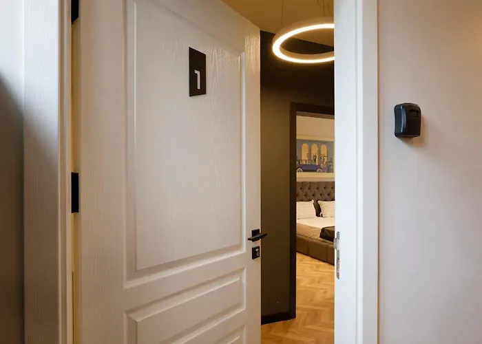 Tsaribrod Design * ヴァルナ